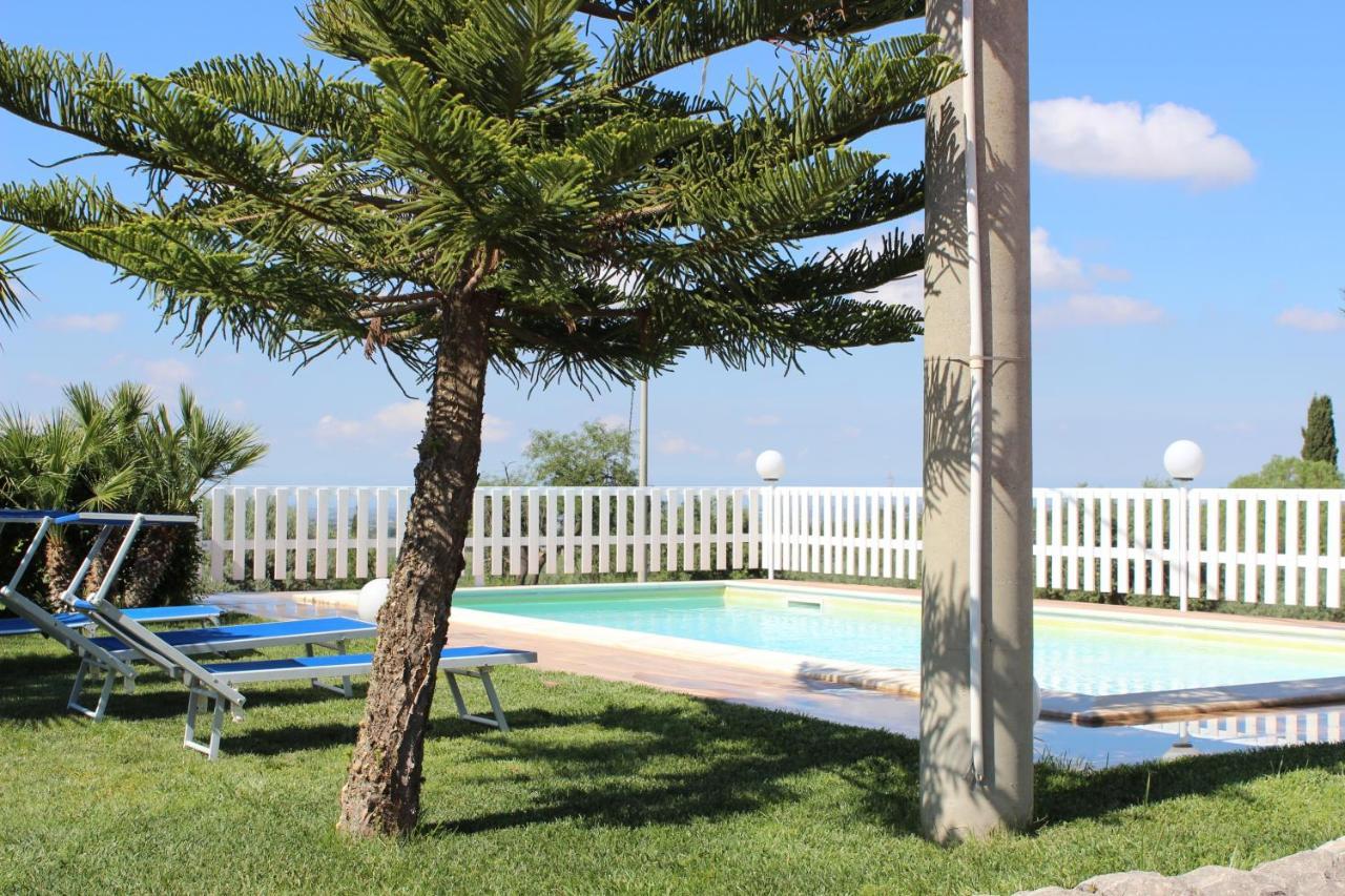 Villa Clara 끼아라몬떼굴피 외부 사진